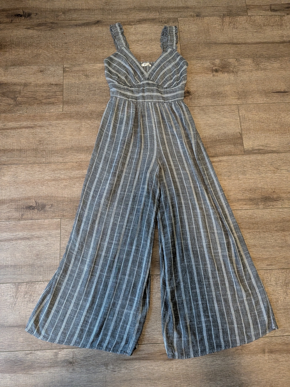Striped V-Neck Wide-Leg Jumpsuit - Gray - Picture 3 of 7